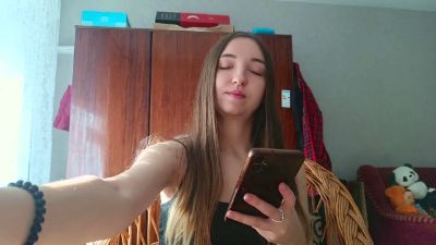 RoseVilaro live cam on Cam4