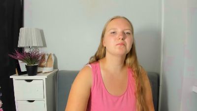 RoseWonderful live cam on Cam4