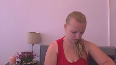 RoseWonderful live cam on Cam4