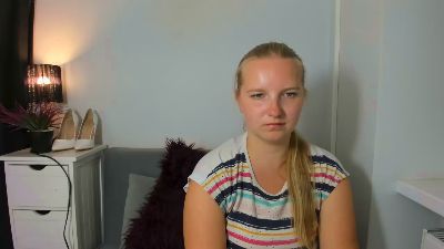 RoseWonderful live cam on Cam4