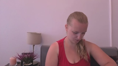 RoseWonderful live cam on Cam4