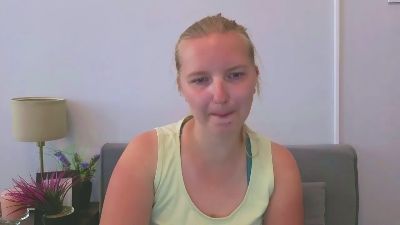 RoseWonderful live cam on Cam4