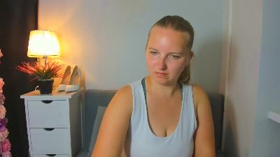 RoseWonderful live cam on Cam4