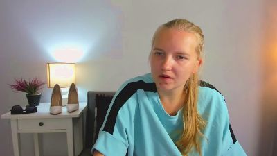 RoseWonderful live cam on Cam4