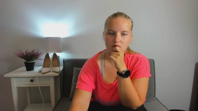 RoseWonderful live cam on Cam4