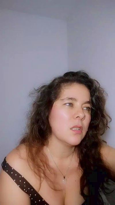 Rose_milff live cam on Cam4