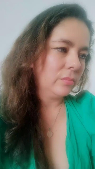 Rose_milff live cam on Cam4