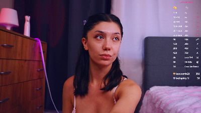 RoseannFenoglio live cam on Cam4