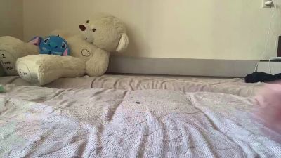 RoseliaFalack live cam on Cam4