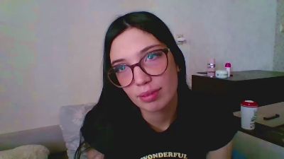 RoseliaFalack live cam on Cam4