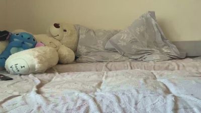 RoseliaFalack live cam on Cam4