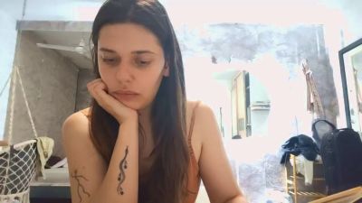 RoseliaHazlett live cam on UnifiedCams
