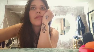 RoseliaHazlett live cam on Cam4