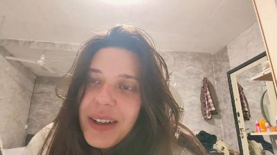 RoseliaHazlett live cam on Cam4