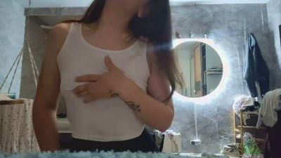 RoseliaHazlett live cam on Cam4