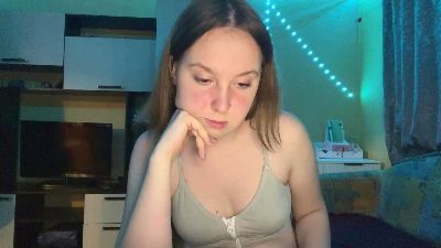 RosemaryHoyal live cam on Cam4