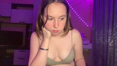 RosemaryHoyal live cam on Cam4