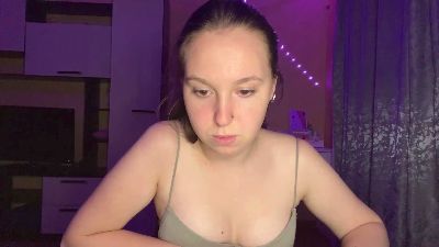 RosemaryHoyal live cam on Cam4