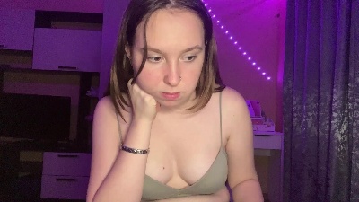 RosemaryHoyal live cam on Cam4