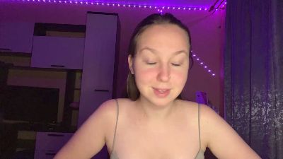 RosemaryHoyal live cam on Cam4