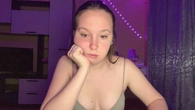 RosemaryHoyal live cam on Cam4