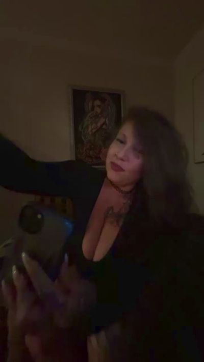 RosieBloomzXXX live cam on Cam4