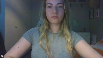 Rosie_June live cam on Cam4