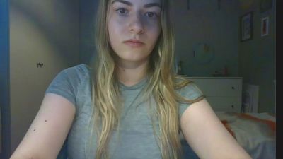 Rosie_June live cam on Cam4