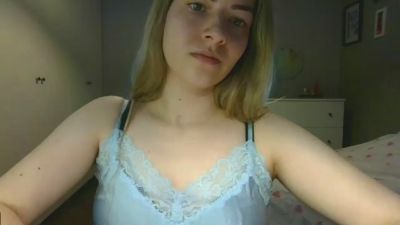Rosie_June live cam on Cam4