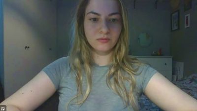 Rosie_June live cam on Cam4