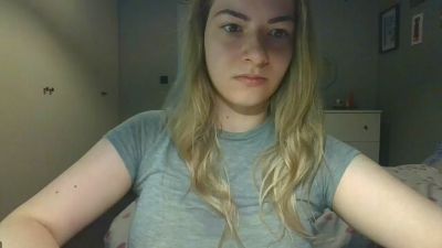 Rosie_June live cam on Cam4