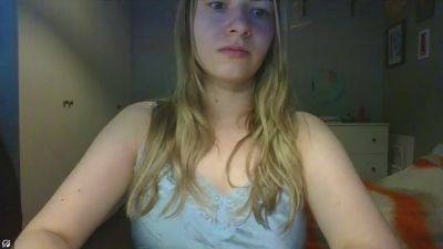 Rosie_June live cam on Cam4