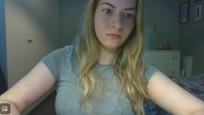 Rosie_June live cam on Cam4