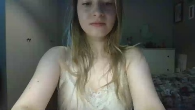 Rosie_June live cam on Cam4