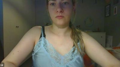 Rosie_June live cam on Cam4