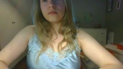 Rosie_June live cam on Cam4
