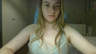 Rosie_June live cam on Cam4