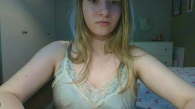 Rosie_June live cam on Cam4
