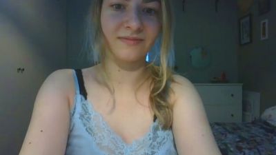 Rosie_June live cam on Cam4