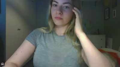 Rosie_June live cam on Cam4