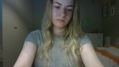 Rosie_June live cam on Cam4