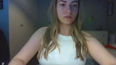 Rosie_June live cam on Cam4