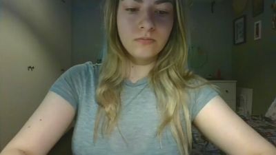 Rosie_June live cam on Cam4