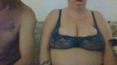 Rosieandjim live cam on Cam4