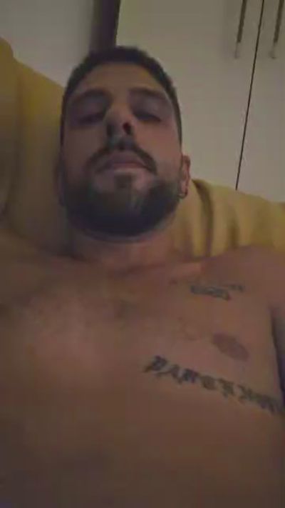 Ross96 live cam on Cam4