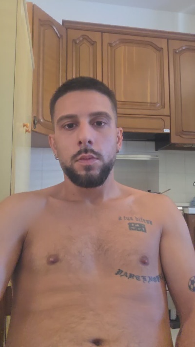 Ross96 live cam on Cam4