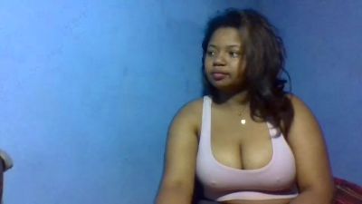 Rossanah live cam on Cam4