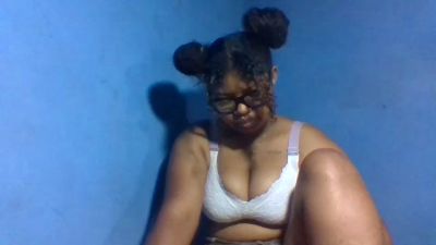 Rossanah live cam on Cam4