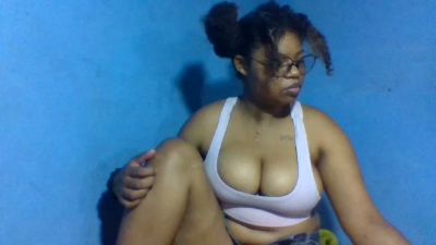 Rossanah live cam on Cam4