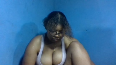 Rossanah live cam on Cam4